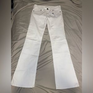KUT from the Kloth White Bootcut Jeans, Size 4. NWT/New With Tags